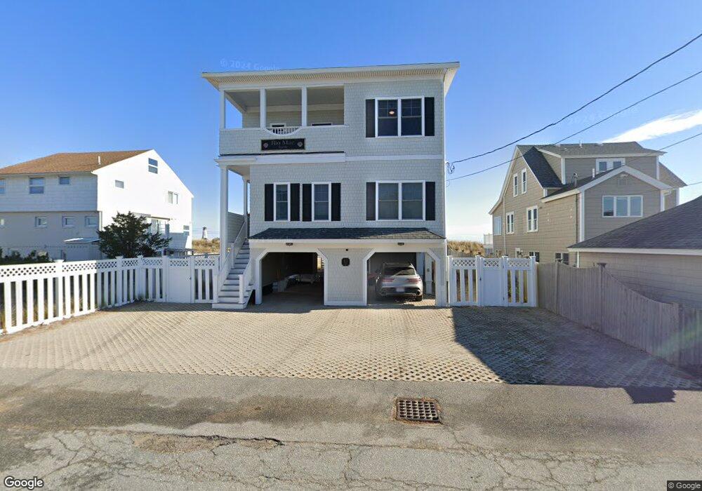 13 Commonwealth Ave, Salisbury, MA 01952 - photo 1