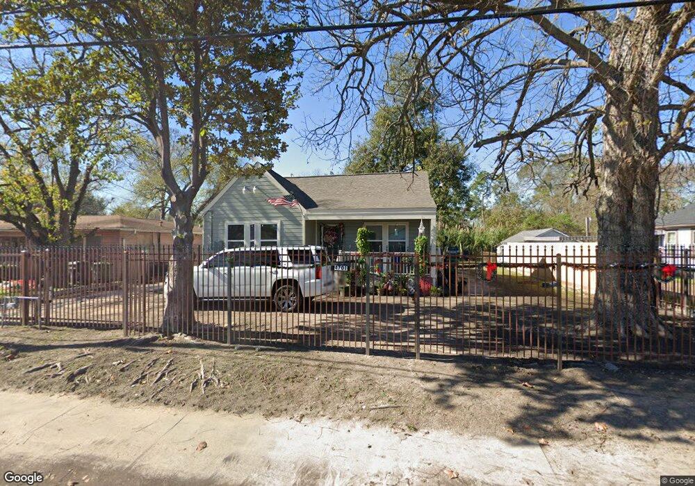 4701 Hirsch Rd, Houston, TX 77026 - photo 1