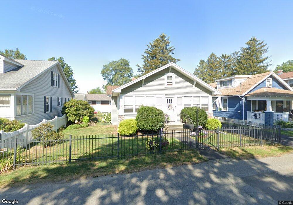 15 Wayne St, Troy, NY 12180 - photo 1