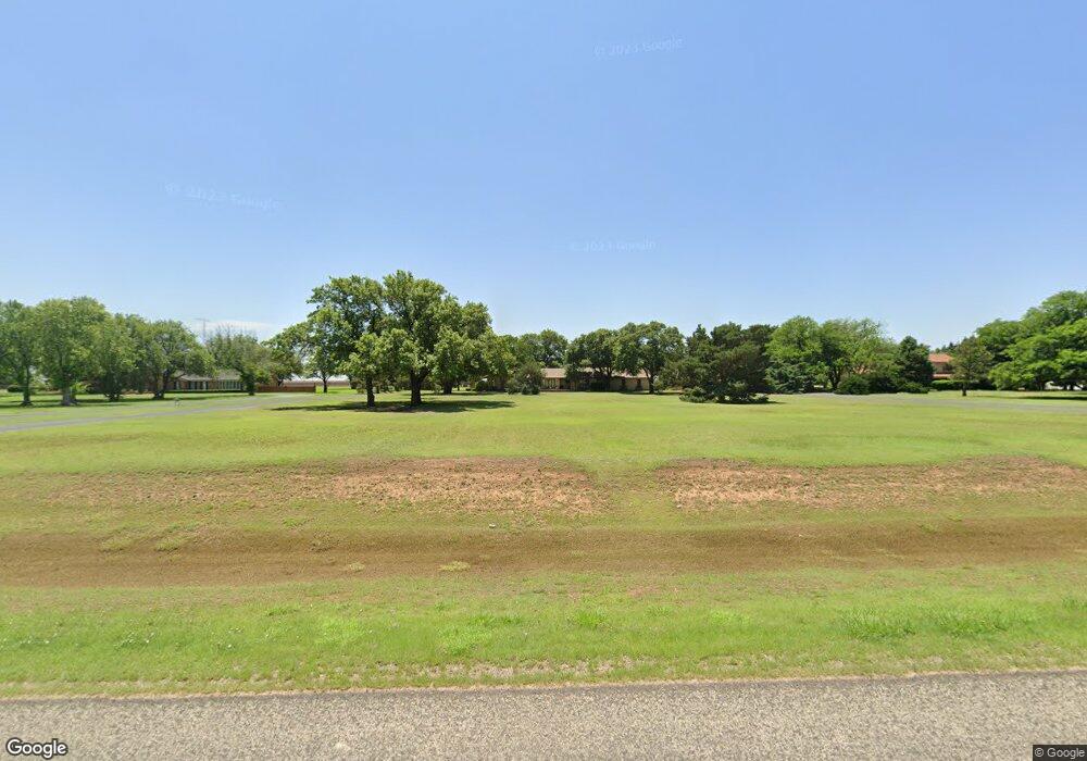 7305 W Us Highway 70, Plainview, TX 79072 - photo 1