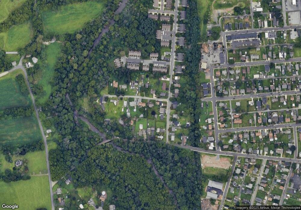 1712 Lavan St, Bethlehem, PA 18015 - photo 1