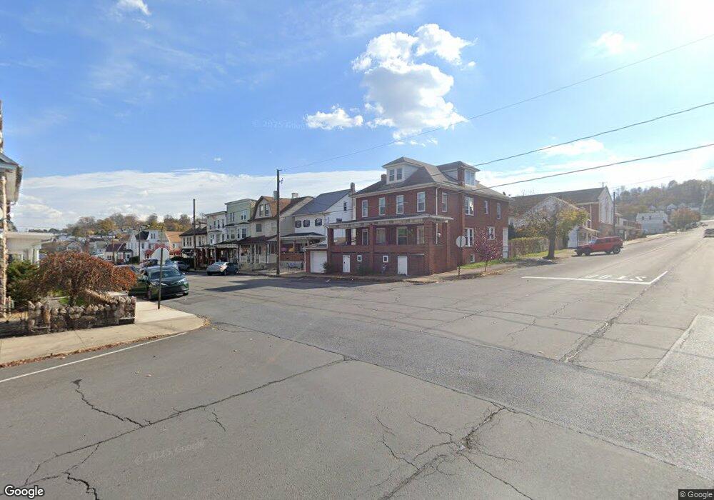 624 W Chestnut St, Shamokin, PA 17872 - photo 1