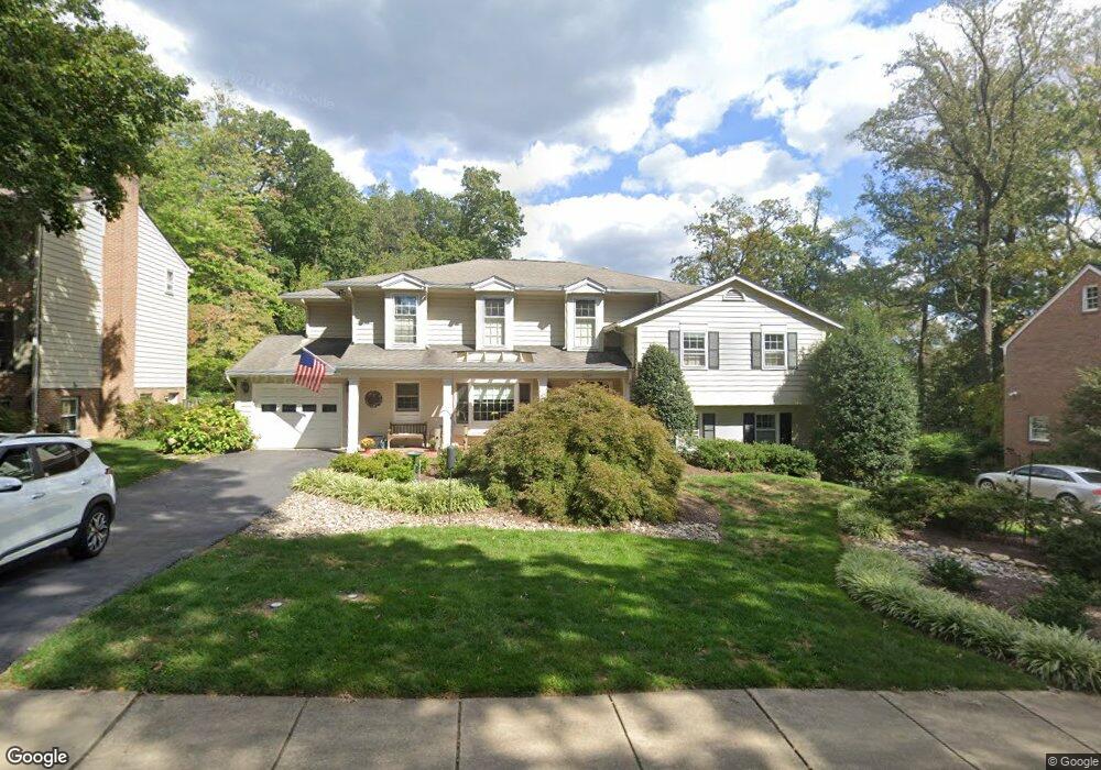 2341 N Oak St, Falls Church, VA 22046 - photo 1