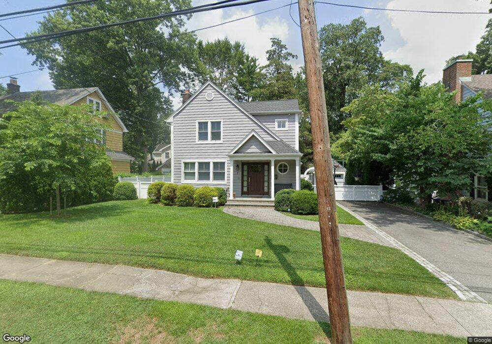 15 Vista Way, Port Washington, NY 11050 - photo 1