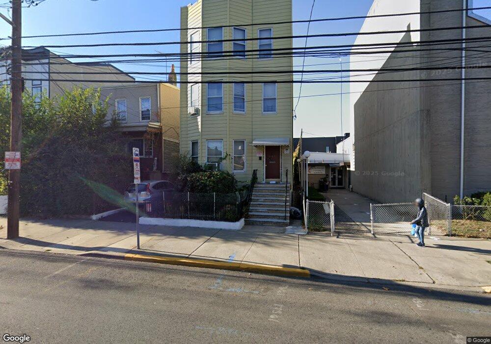 985 Summit Ave, Jersey City, NJ 07307 - photo 1