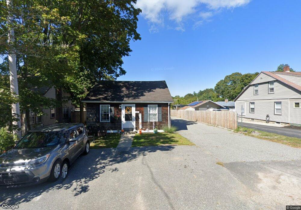 431 Nausauket Rd unit 1, Warwick, RI 02886 - photo 1