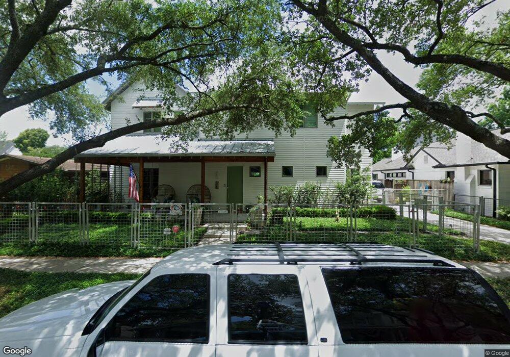 925 Bayland Ave, Houston, TX 77009 - photo 1