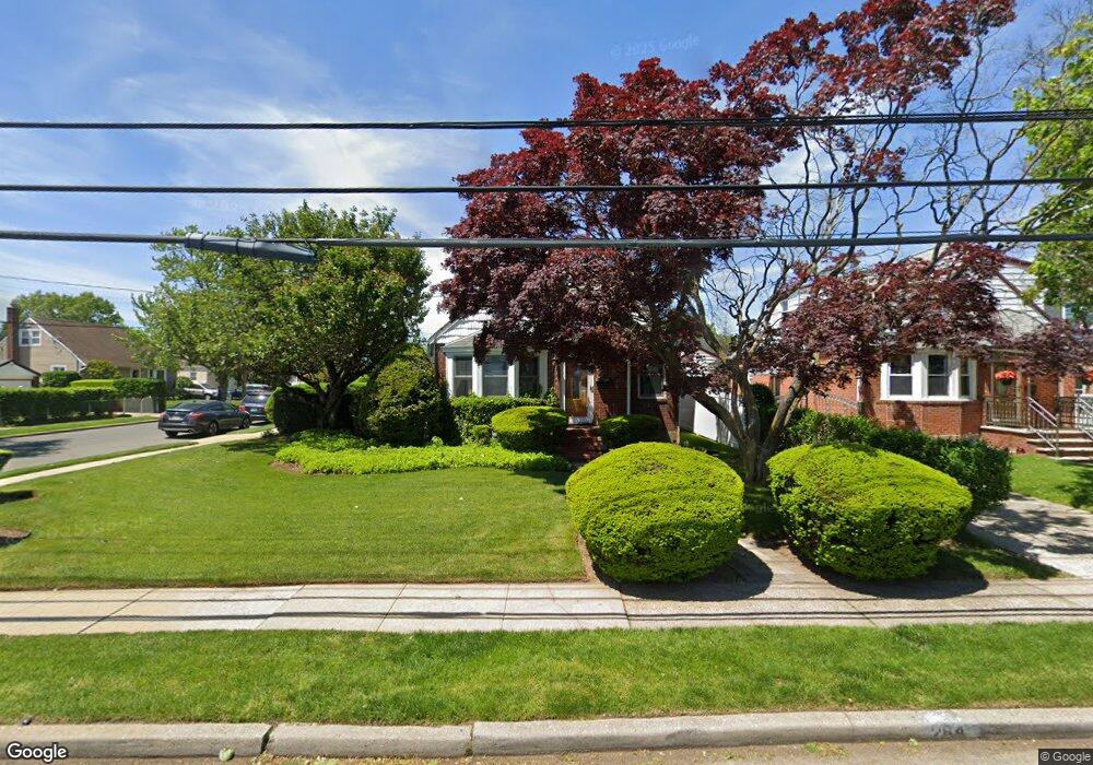 264 Semton Blvd, Franklin Square, NY 11010 - photo 1