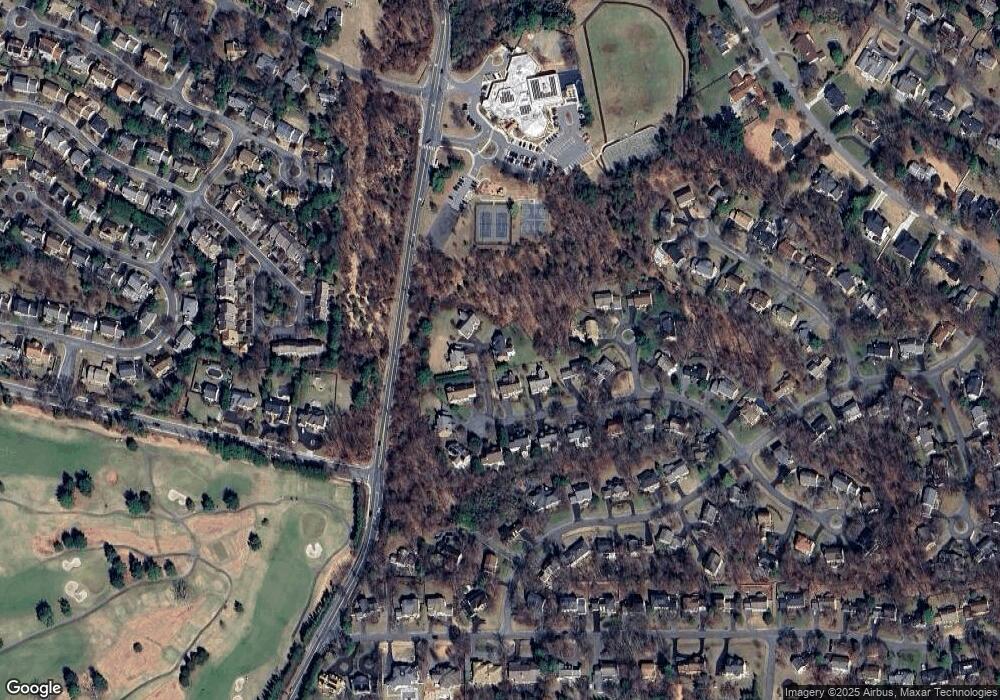 9329 Sprinklewood Ln, Potomac, MD 20854 - photo 1