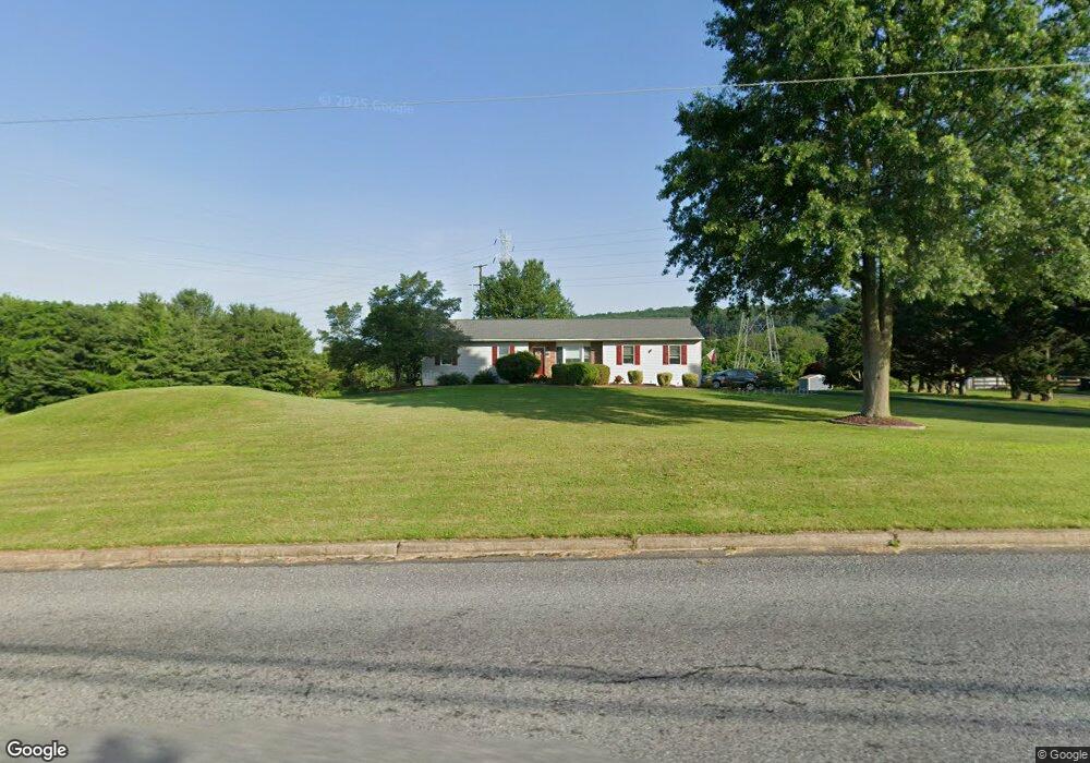 6423 Palm Rd, Zionsville, PA 18092 - photo 1