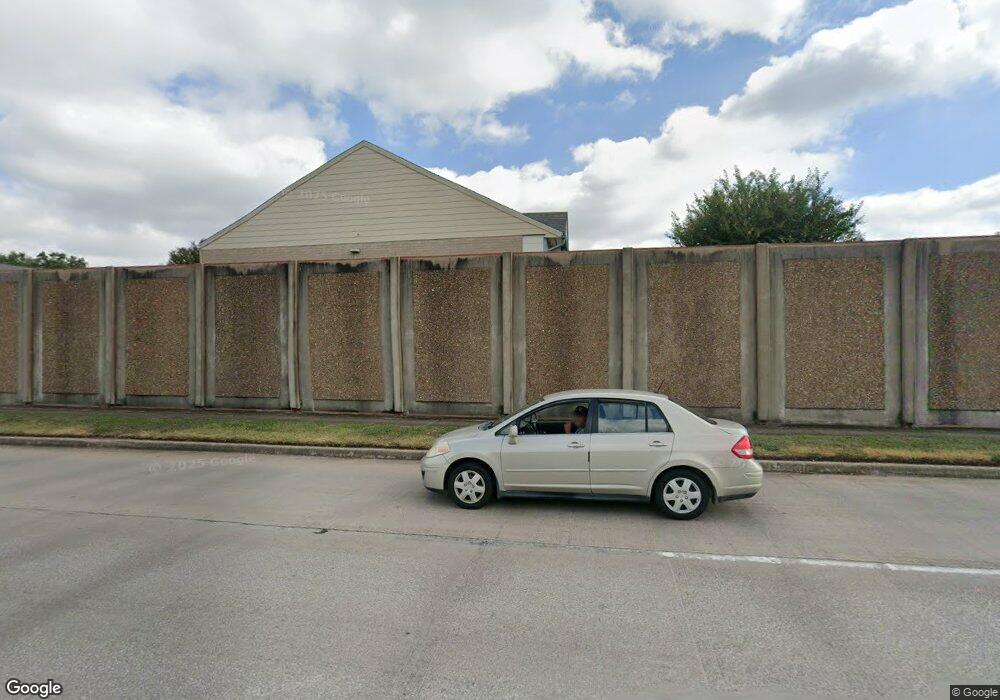 10347 Longmont Dr unit 35, Houston, TX 77042 - photo 1