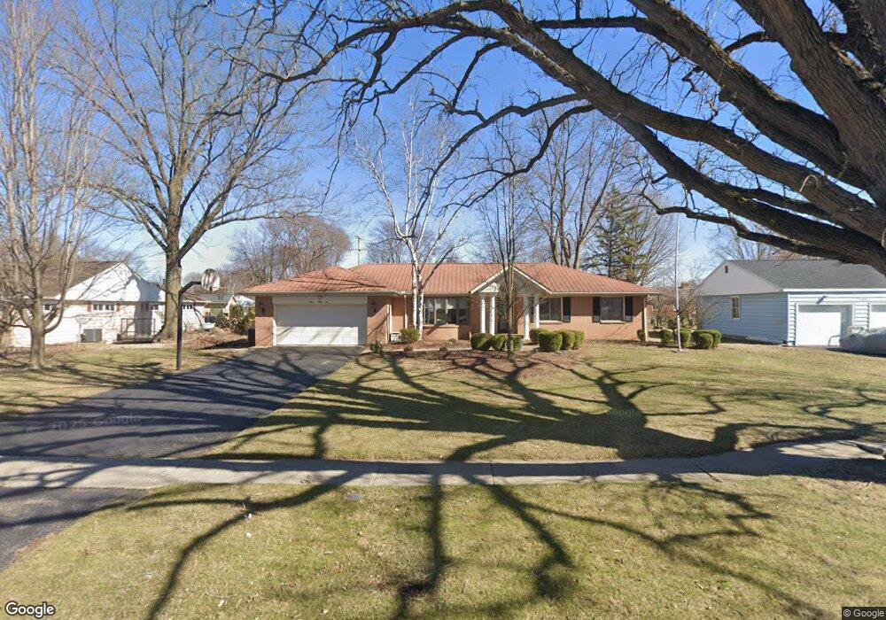 1331 Brookside Dr, Findlay, OH 45840 - photo 1