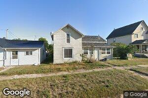 6 W Wood St, Urbana, IA 52345