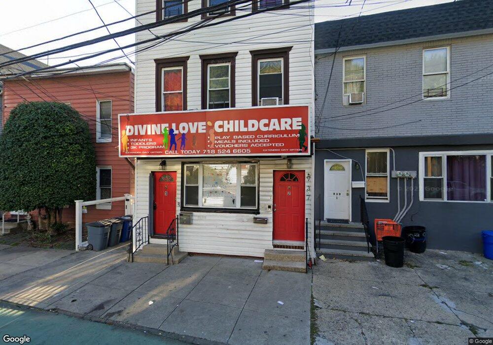 939 van Duzer St unit 1, Staten Island, NY 10304 - photo 1