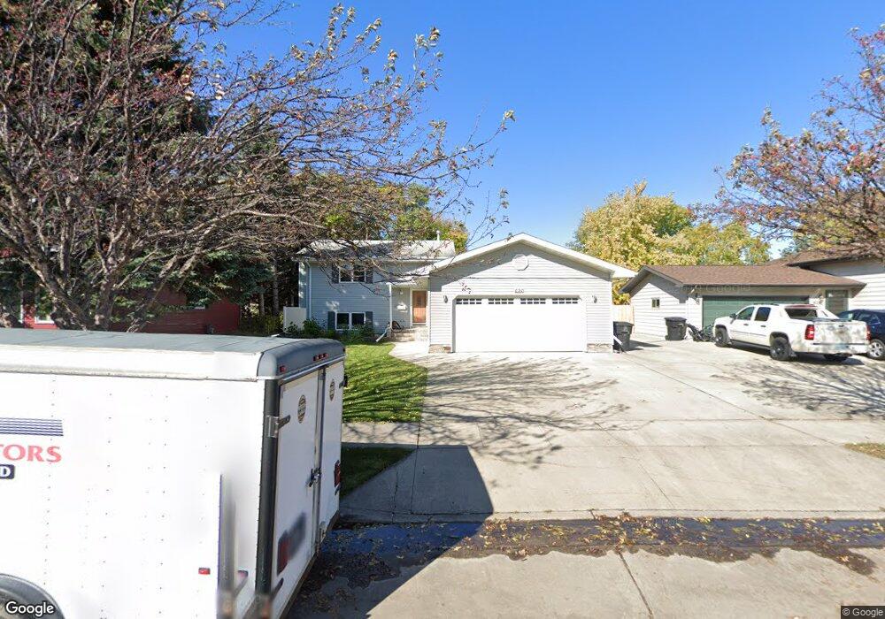 832 S 24th St, Grand Forks, ND 58201 - photo 1