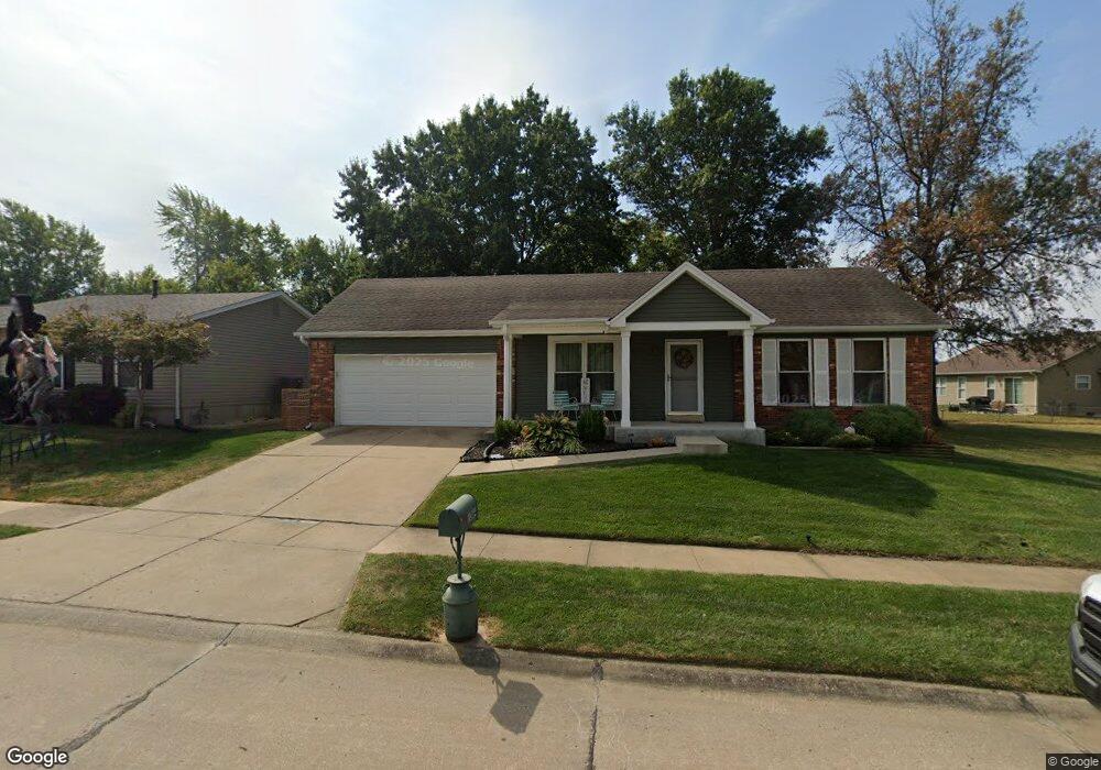 1364 Osage Meadows Dr, O Fallon, MO 63366 - photo 1