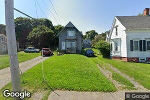 27 Pleasant St, Lubec, ME 04652