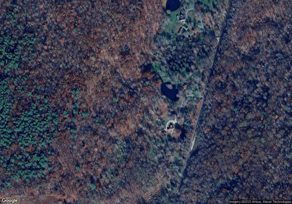 529 Valley Farm Rd unit 541, Millbrook, NY 12545 - photo 1