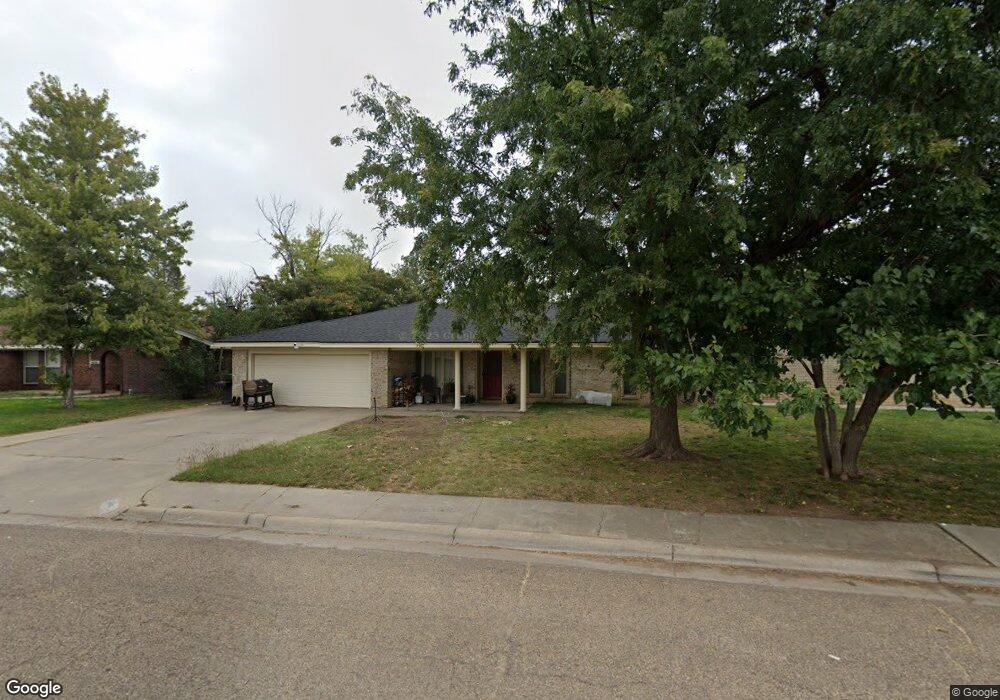 604 Forrest Dr, Dumas, TX 79029 - photo 1