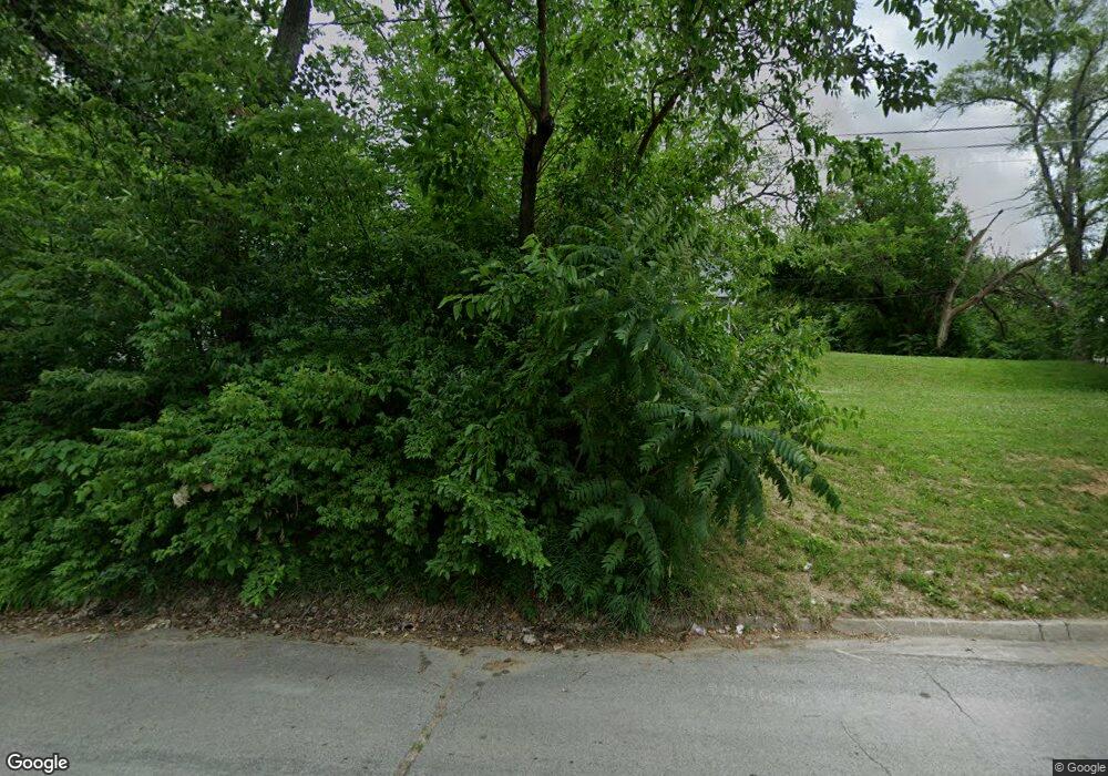 4011 SE 8th St, Des Moines, IA 50315 - photo 1