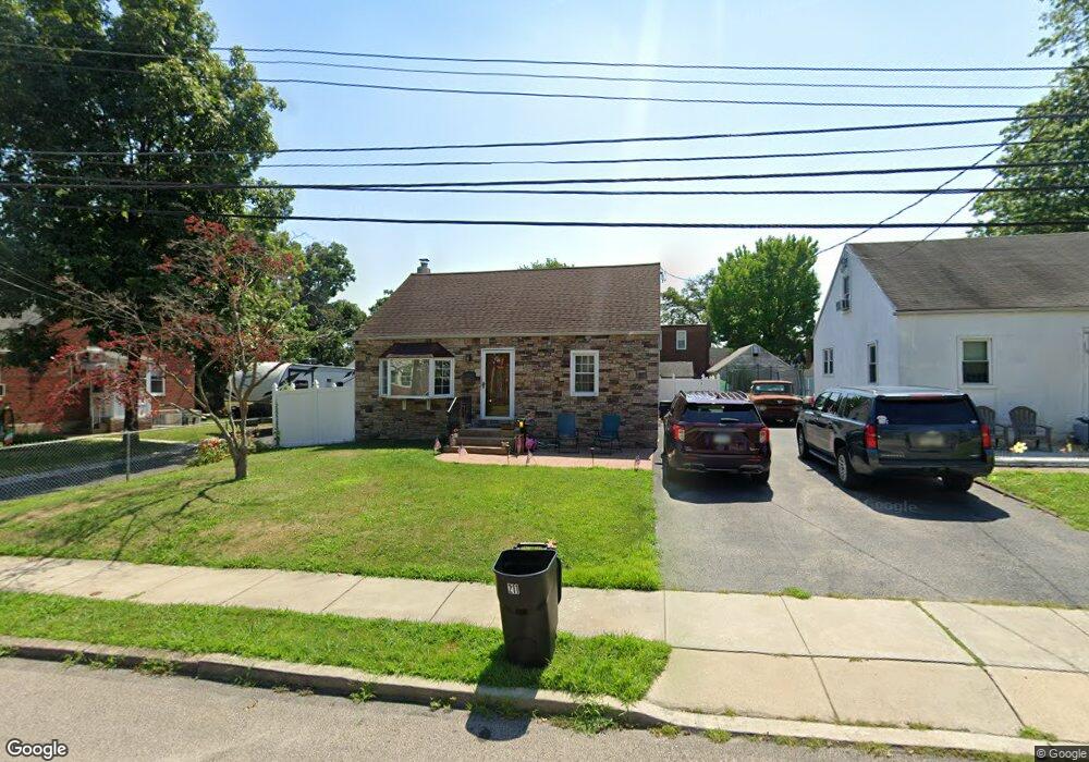 211 Fernwood Ave, Folsom, PA 19033 - photo 1