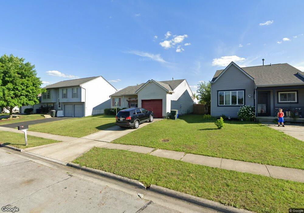 5369 Cherry Bud Ct, Columbus, OH 43228 - photo 1