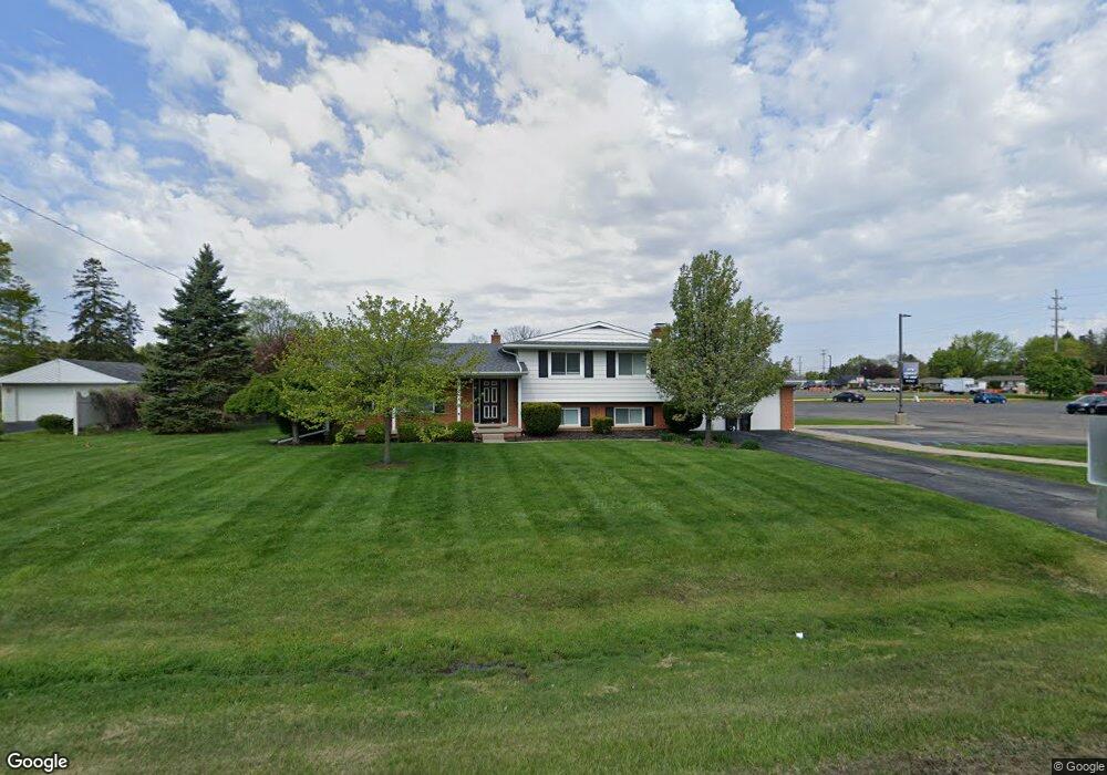 4038 Carmanwood Dr, Flint, MI 48507 - photo 1