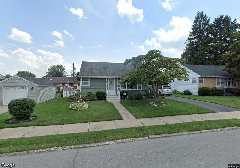 1529 Dale Ln, Bethlehem, PA 18018 - photo 1