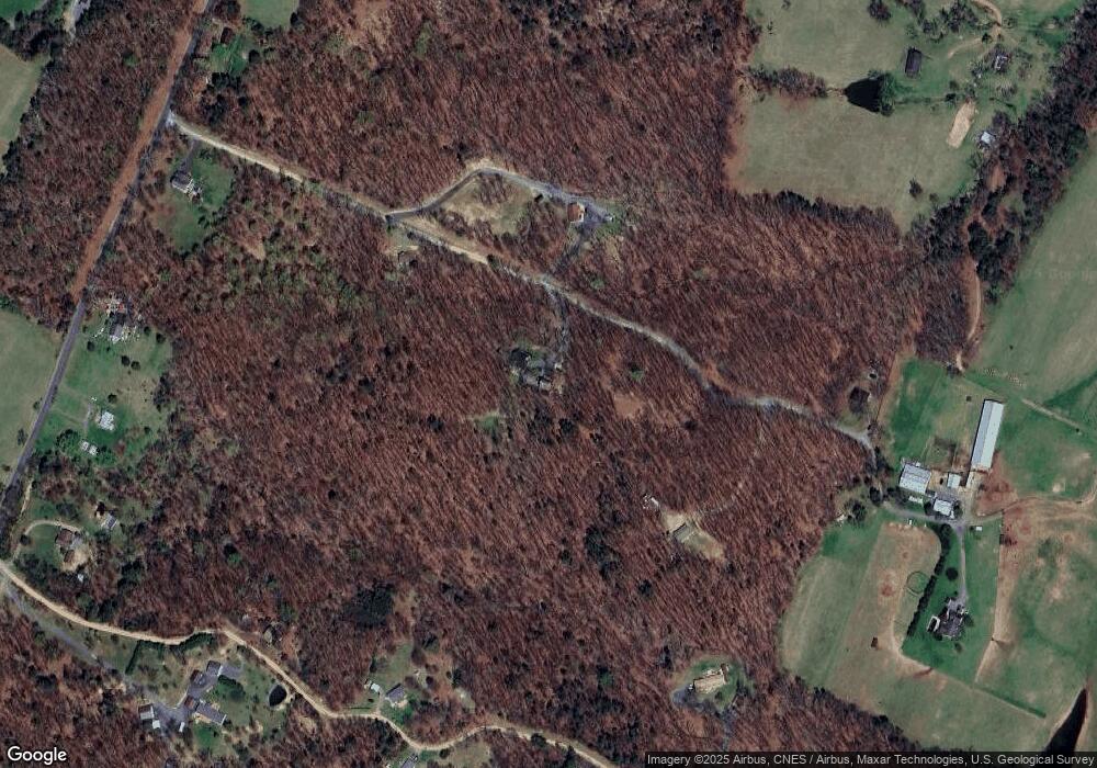 218 Greenoak Ln, Berkeley Springs, WV 25411 - photo 1