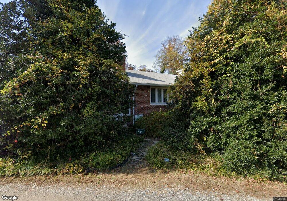 7204 Harrison Ln, Alexandria, VA 22306 - photo 1