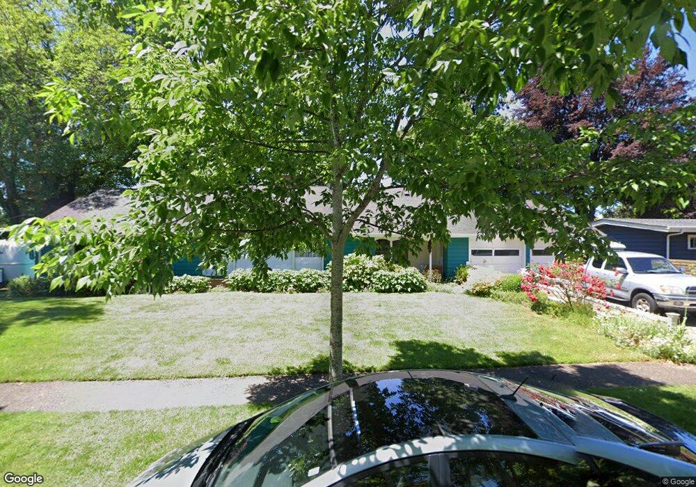 240 Dartmoor Dr, Eugene, OR 97401 - photo 1