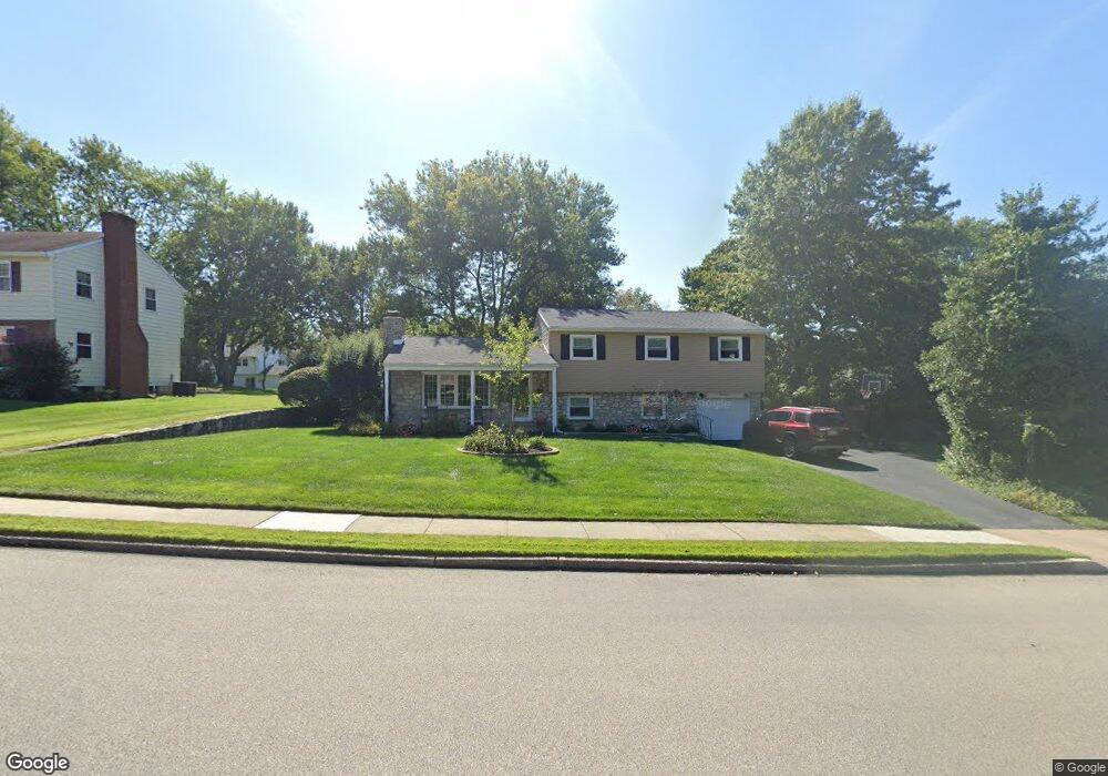 2030 Hemlock Rd, Norristown, PA 19403 - photo 1