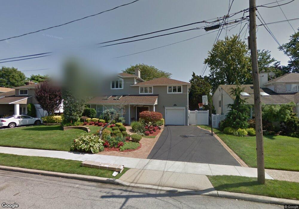 2046 Oliver Way, Merrick, NY 11566 - photo 1