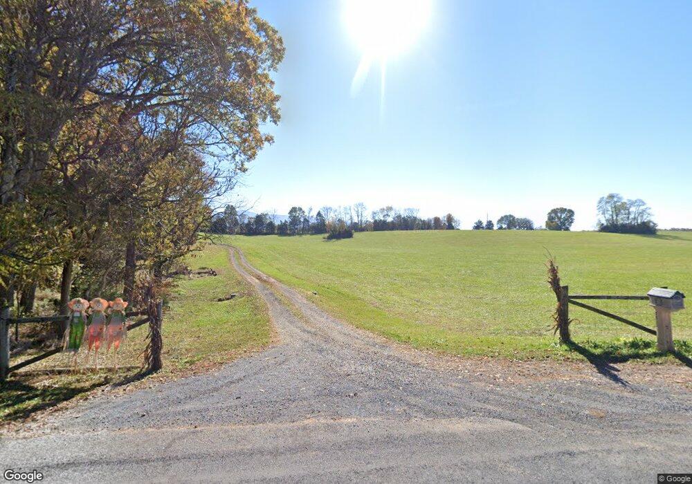 683 Lyn Mar Rd, Luray, VA 22835 - photo 1