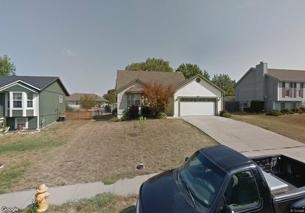 1602 W Christi Ln, Raymore, MO 64083 - photo 1