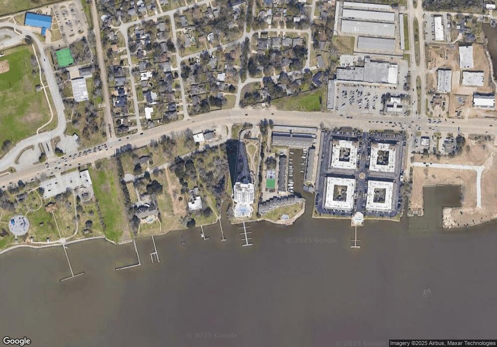 4821 Nasa Parkway 19w Pkwy E unit 19 W, Seabrook, TX 77586 - photo 1