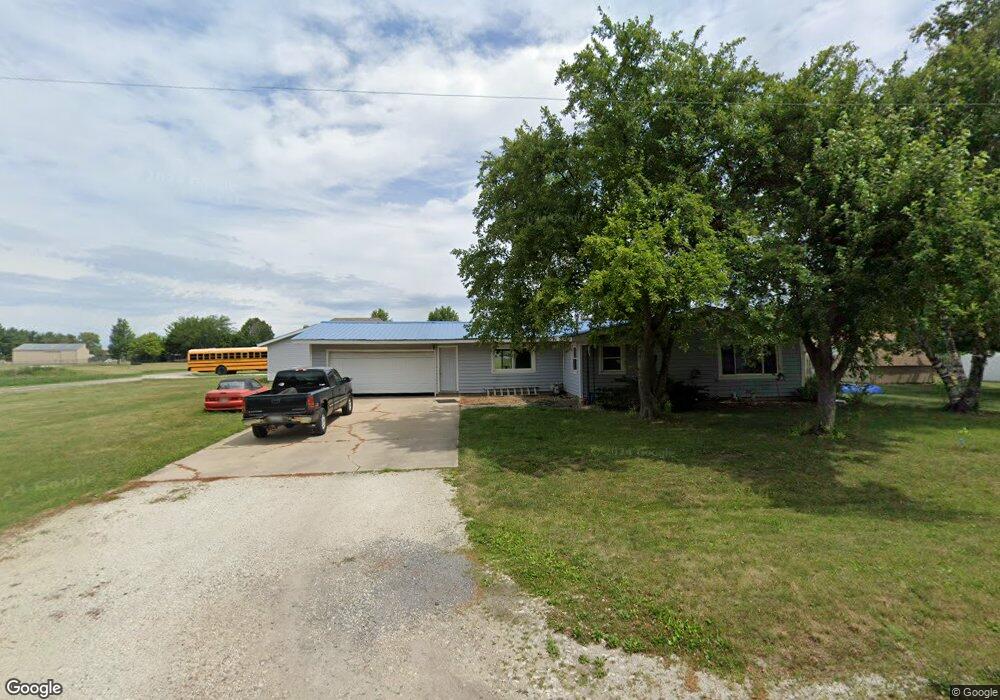 406 W Adams St, Danforth, IL 60930 - photo 1