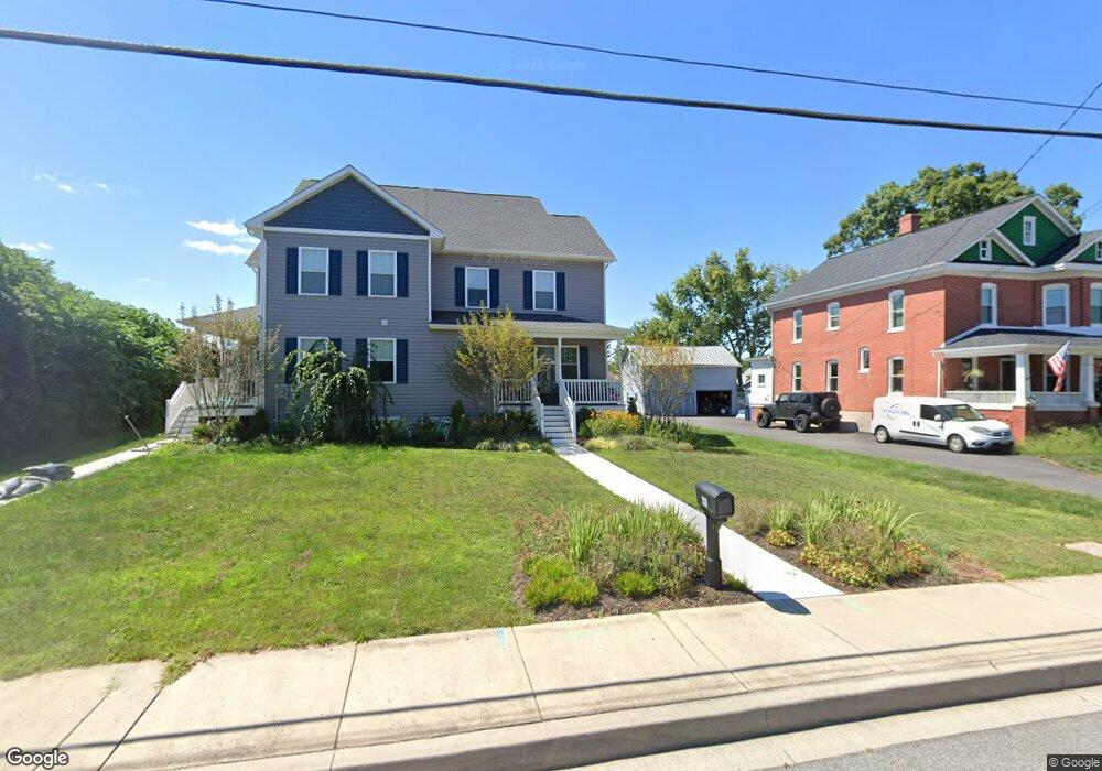 318 E Baltimore St, Taneytown, MD 21787 - photo 1