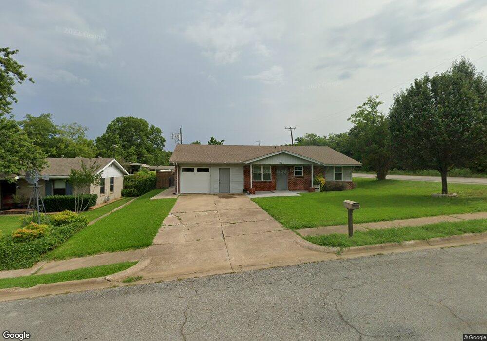 501 Joy Ln, Denison, TX 75021 - photo 1