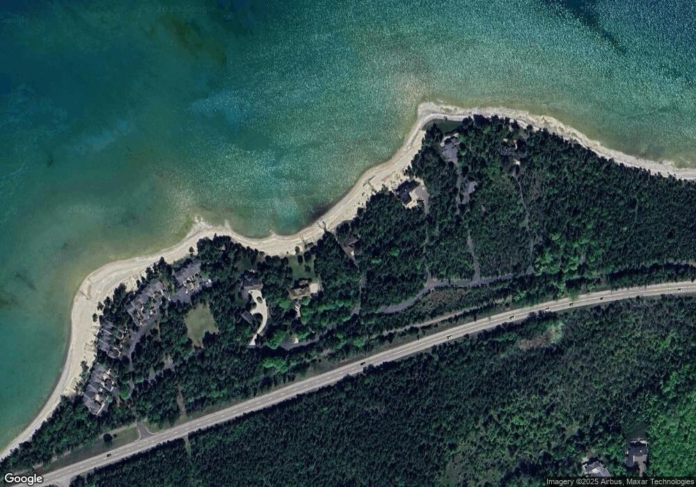 8055 Deerpath Dr, Charlevoix, MI 49720 - photo 1