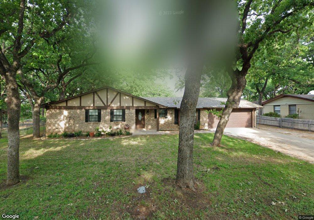 817 Red Bud Dr, Azle, TX 76020 - photo 1
