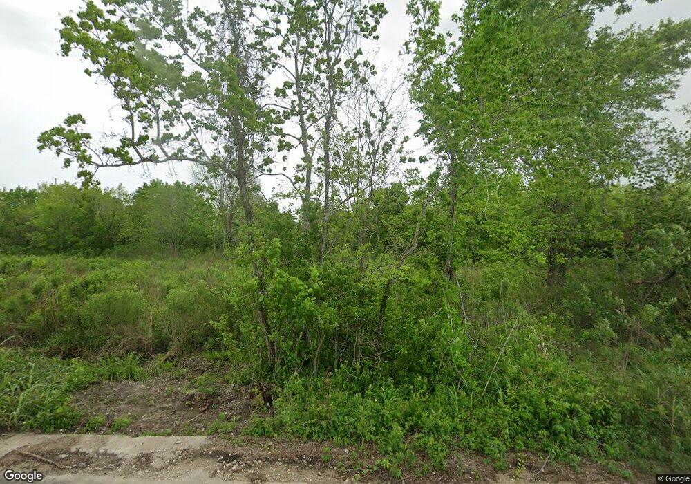 629 Avenue F, Bay City, TX 77414 - photo 1