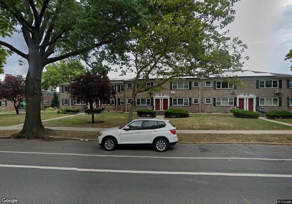 67-43 150th St unit 348B, Flushing, NY 11367 - photo 1