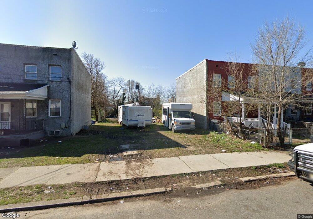 734 Tulip St, Camden, NJ 08104 - photo 1