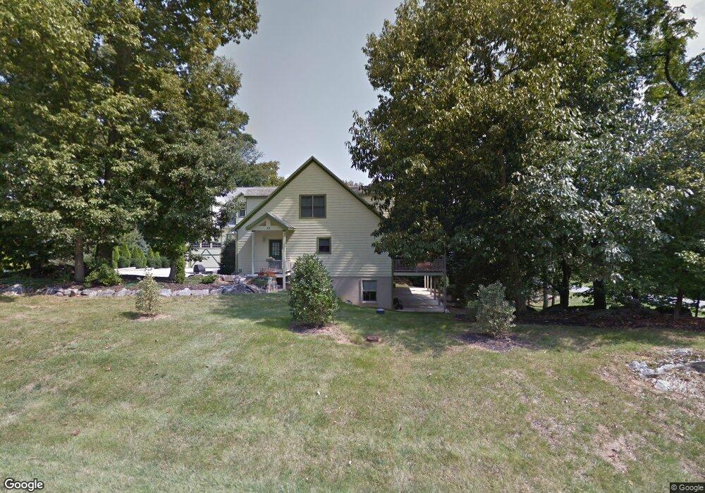 32 Hackberry Cir, Shepherdstown, WV 25443 - photo 1