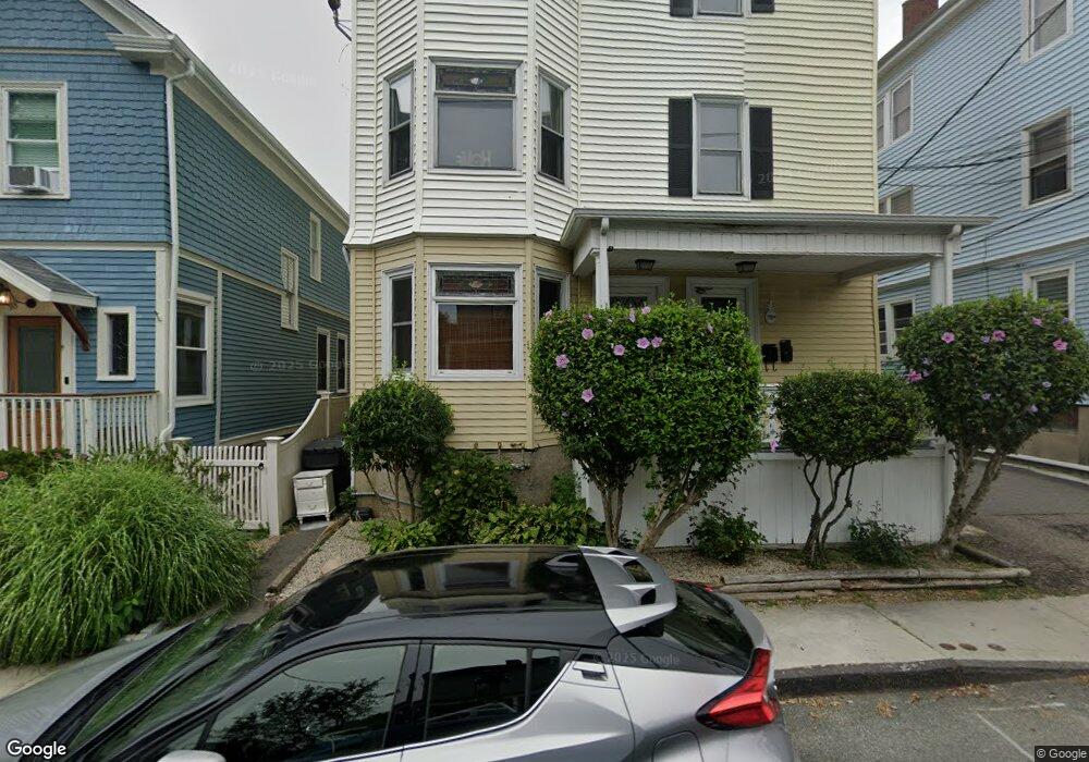98 1/2 Warner St unit 2, Newport, RI 02840 - photo 1