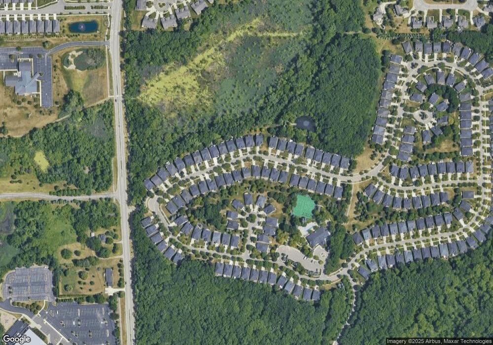 4021 Hillsdale Dr, Auburn Hills, MI 48326 - photo 1