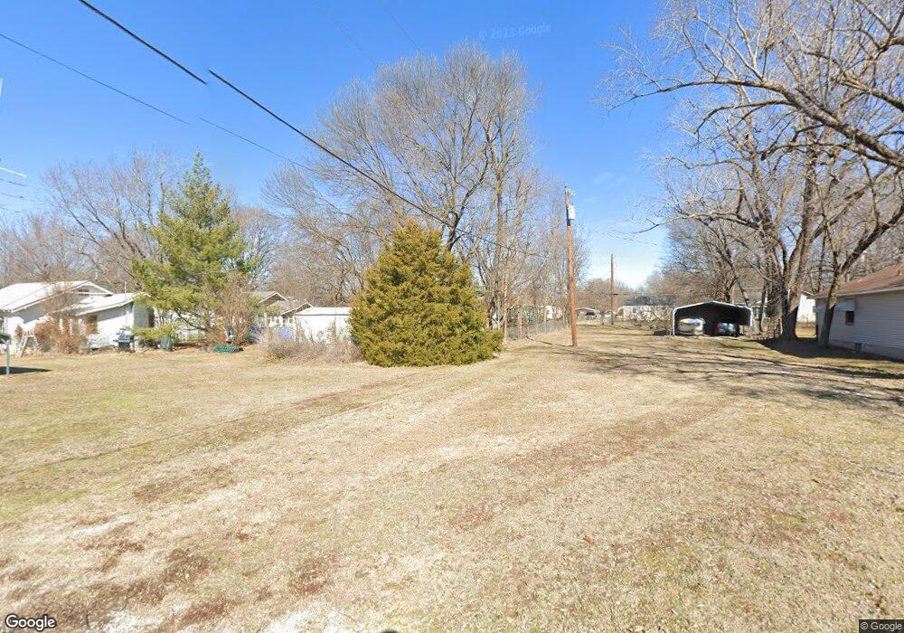 410 E Claremore St, Claremore, OK 74017 - photo 1