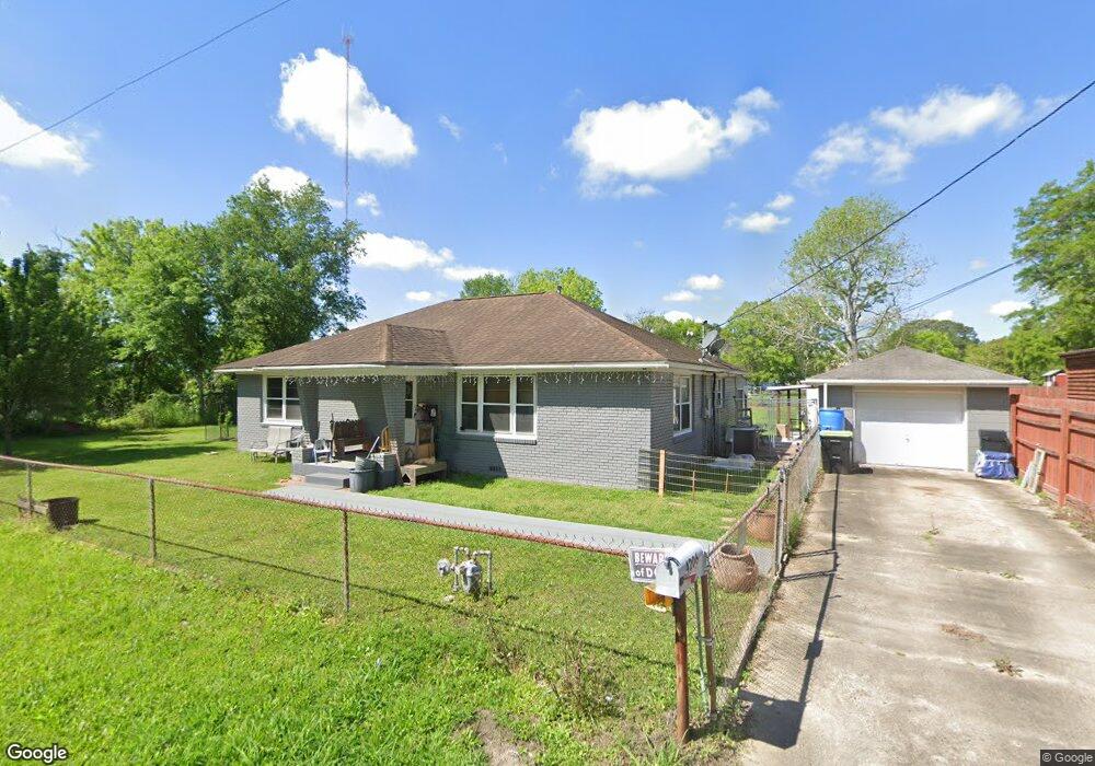 4206 Walker Dr, Bay City, TX 77414 - photo 1