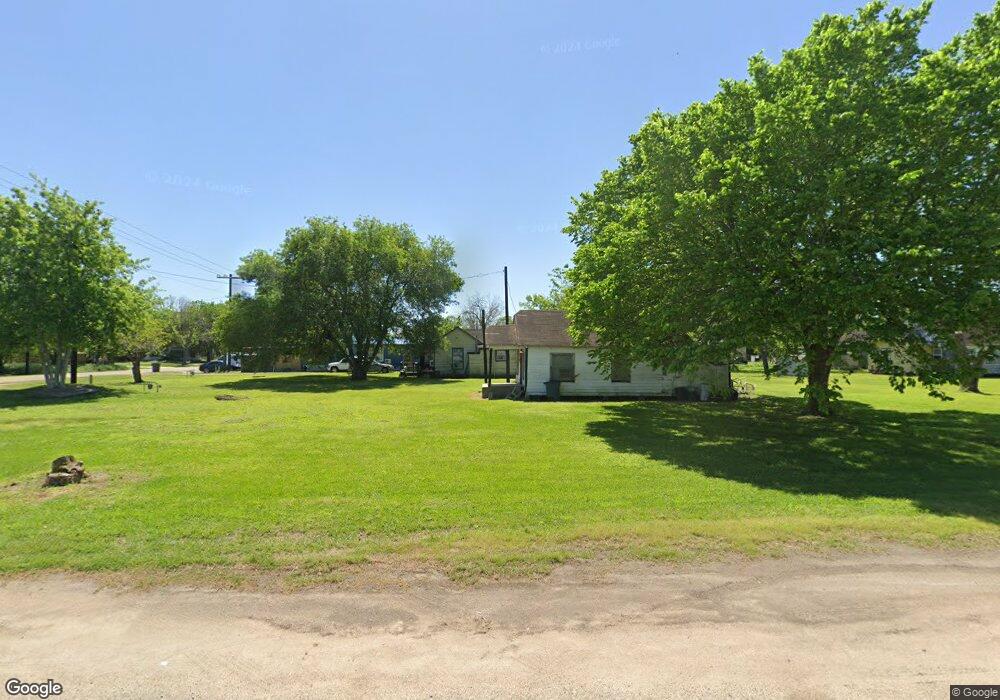 2712 Avenue B, Bay City, TX 77414 - photo 1